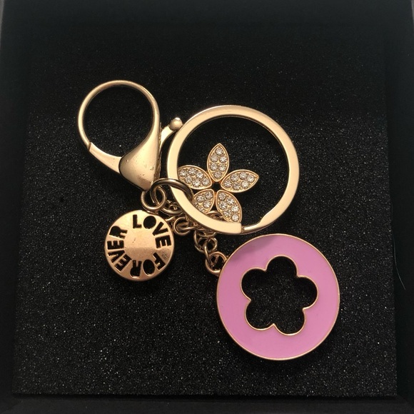 Accessories - Gold-Tone Lilac Flower Charm Purse Keychain Love Forever 💕🌻 Simple Romantic NEW